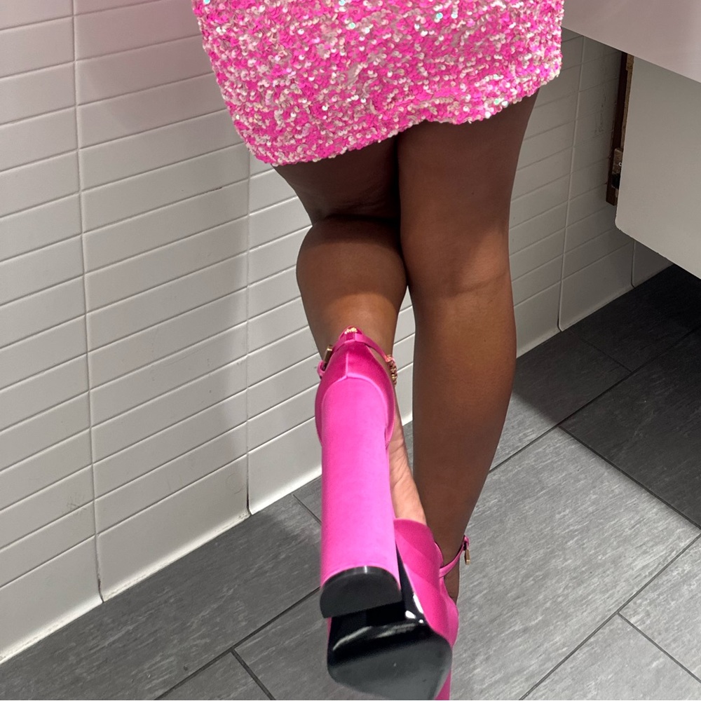 Versace Aevitas Pointy Platform Pumps - Picture 8 of 13